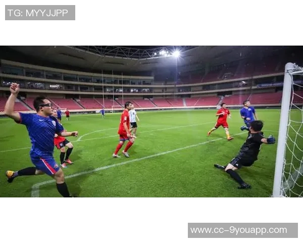 邵佳一因媒体压力选择沉默引发热议引发公众关注