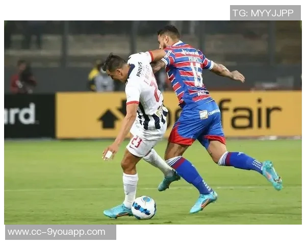 维拉官方宣布签下19岁格雷米奥边锋阿利松转会费达800万欧元