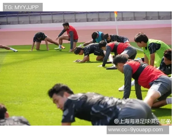 海港队冬训进入关键阶段聚焦体能提升与阵容磨合全力备战新赛季 海港队冬训进入关键阶段聚焦体能提升与阵容磨合全力备战新赛季