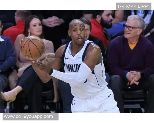 基德谈球队磨合过程强调与巴格利米德尔顿琼斯的相互理解与配合