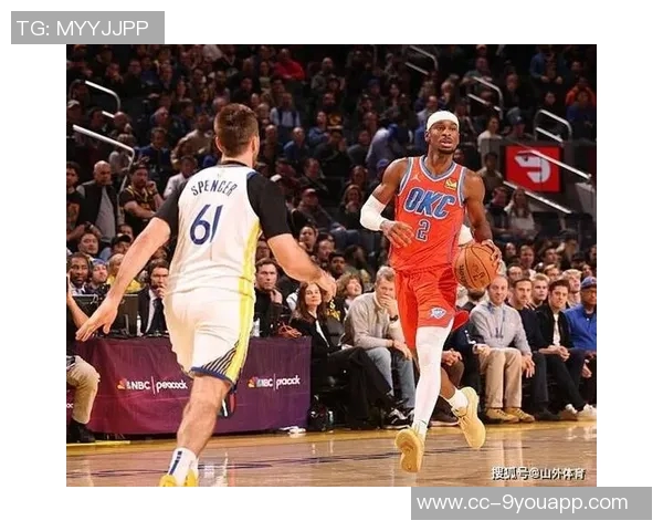 墨菲第三节火力全开三分球命中率惊人助力球队奋起直追 墨菲第三节火力全开三分球命中率惊人助力球队奋起直追