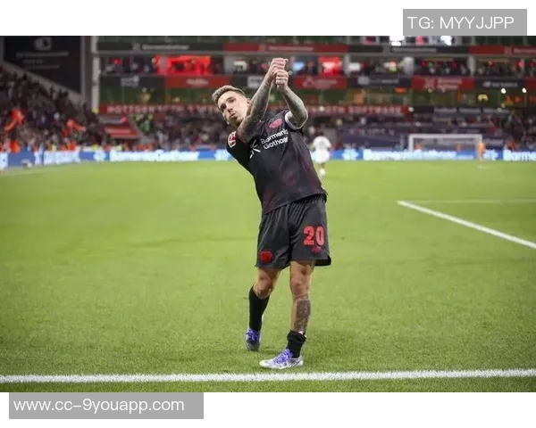 外媒报道巴萨有意引进勒沃库森中场马扎身价2500万欧元 外媒报道巴萨有意引进勒沃库森中场马扎身价2500万欧元